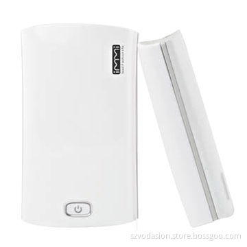 Hot OEM wholesale models mobile portable 2,600mAh power bank